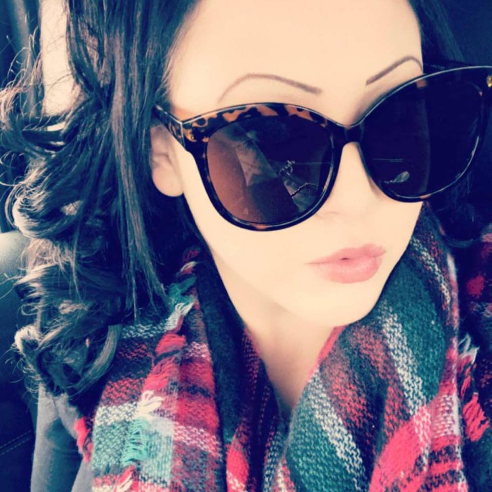 Meet your Posher, Amanda